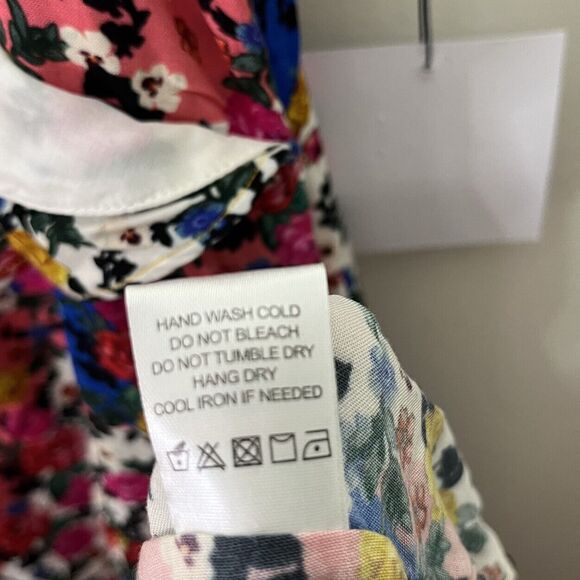 Welcome to my closet! - Picture 13 of 14